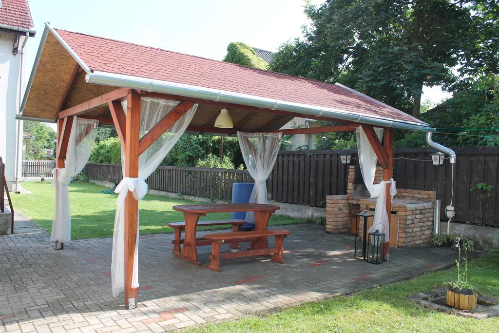 Bestapartman Balatonboglar Bagian luar foto